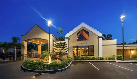Motel with On-Site Restaurant