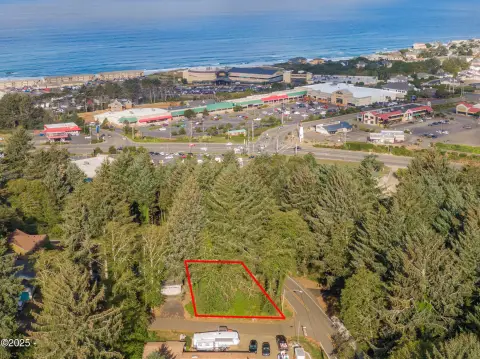 Lincoln City Coastal Corner Lot