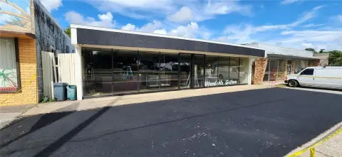 Highway 17 Commercial Building