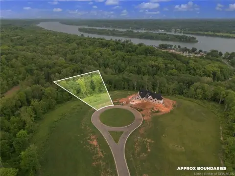 Residential Land in River Ridge