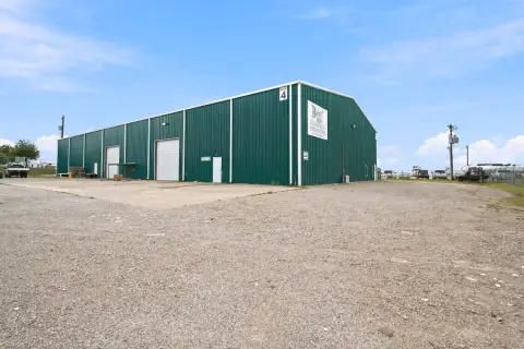 Industrial Flex Space with Yard