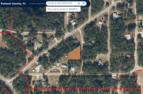 Residential Land in Interlachen, Florida