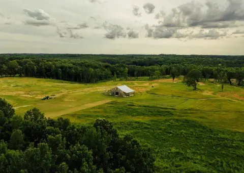 Versatile Land Near Oxford Square
