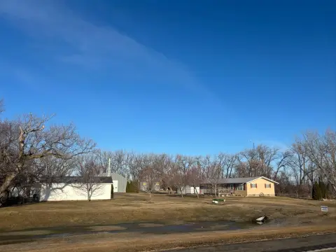 Wells County Farmstead with Highway Access