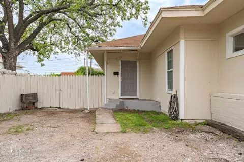 Three-Unit Residential Income Triplex