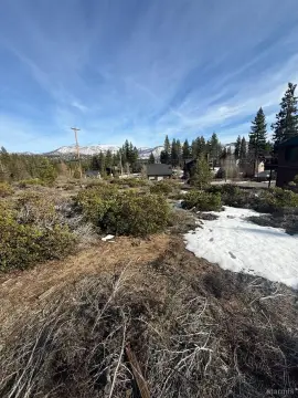 Mountain-View Land Parcel