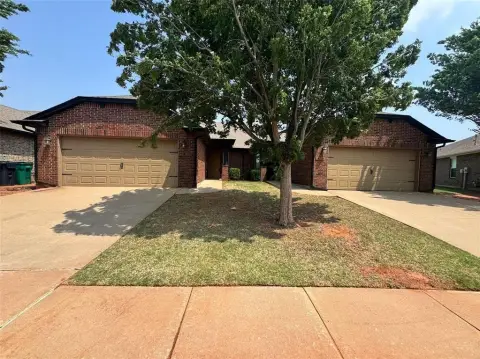 3BR/2BA Duplex for Sale