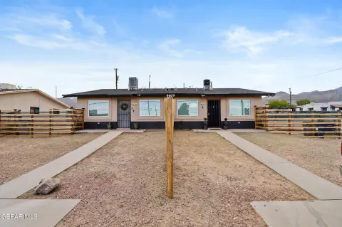 Duplex with Expansion Potential