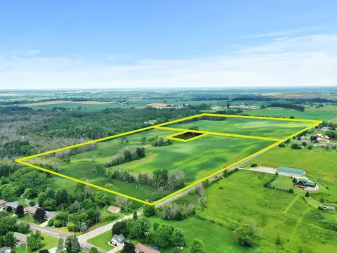 81.96 Acres Near Whitelaw