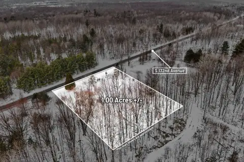 Acre of Land in Shelby