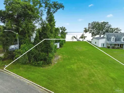 Waterfront Residential Land with Pier