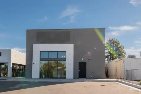 Second-Generation Restaurant Building