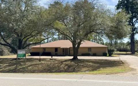 Turn-Key Office Building on Highway