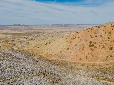 Expansive Land Parcel in Elko