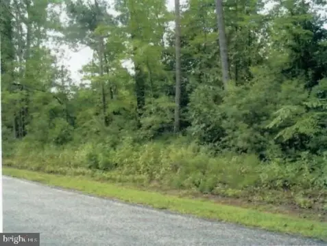 Expansive 10-Acre Lancaster Parcel