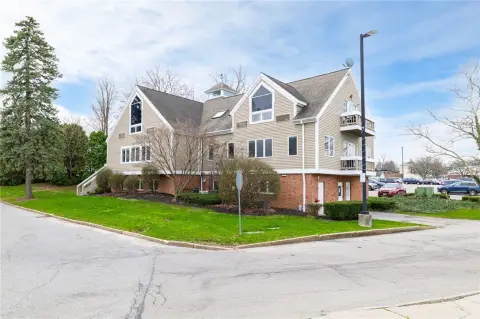 Fairport Office Suite Overlooking Canal