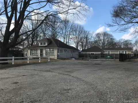 Renovated Office Suites with Private Entrances
