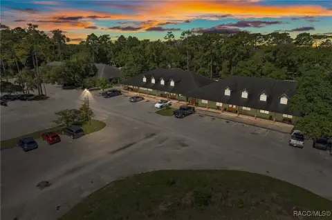 Retail Suites in Salt Springs Plaza