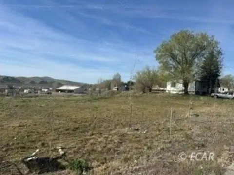 Residential Land in Carlin, NV