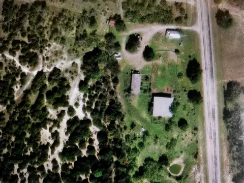 Comanche, TX - Improved Land