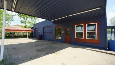 Established Tire Shop in Honey Grove