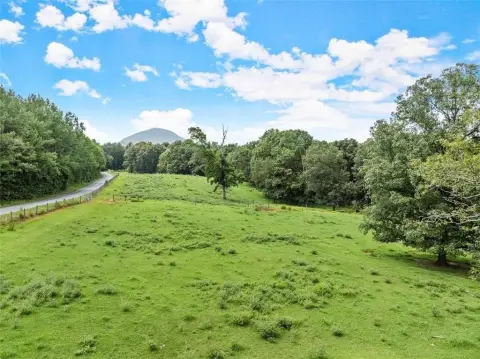 Residential Homesite in 5-Lot Community