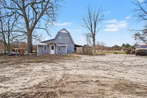 Fremont Land with Upgraded Barn