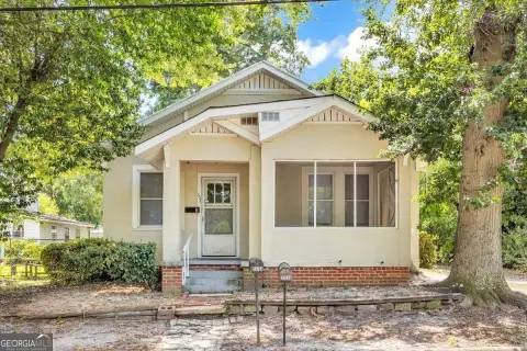 Fully Leased Duplex With Rear Apartment