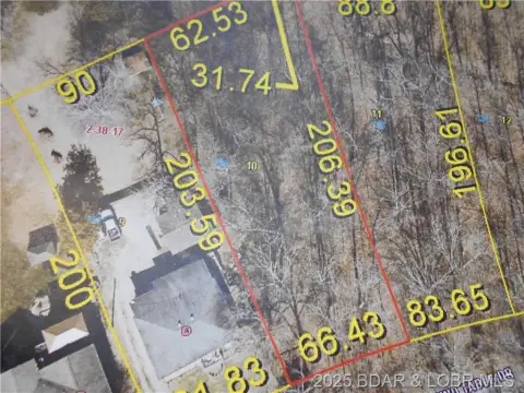 Residential Lot in Camelot Estates