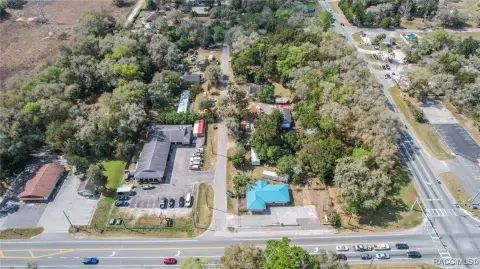 Commercial Automotive Facility on Hwy 41