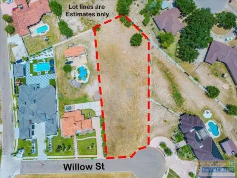 Residential Lot in Gated Subdivision