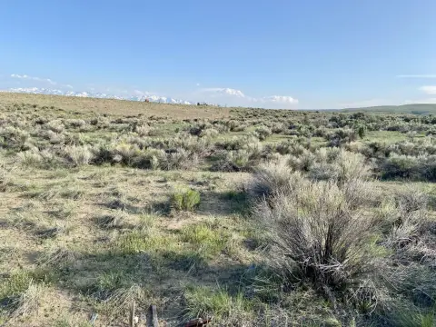 Land Parcel with Mountain Views