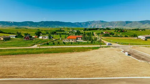 Residential Lot with Mountain Views