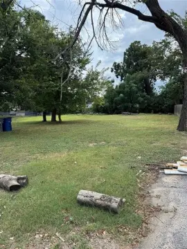 Residential Land in West Dallas