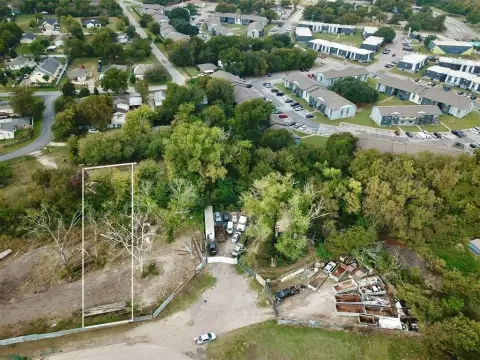 Commercial Lot in South Dallas