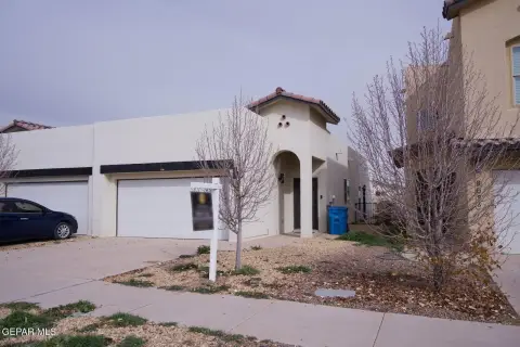 Spacious Duplex in Socorro, TX