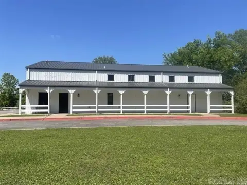 Conway Building on 1.6 Acres