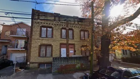 Two-Story Quadplex