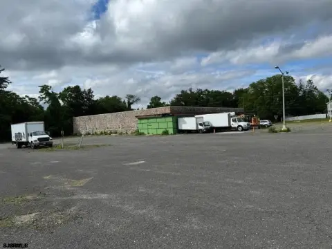 Cannabis Growing Facility with Loading Dock
