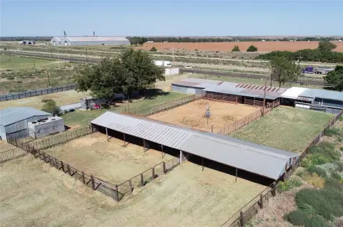 Vernon, TX Horse Facility