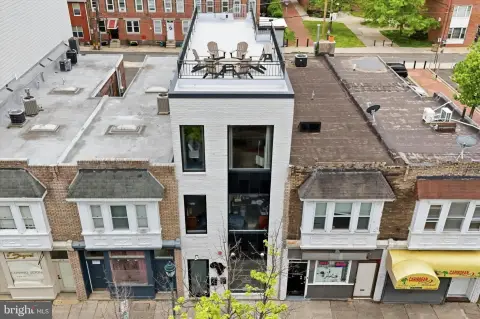 Modern Mixed-Use Philadelphia Gem