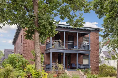 Updated 4-Plex with Off-Street Parking