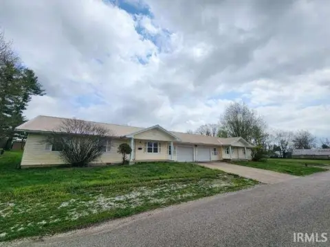 Spacious Duplex with Garage