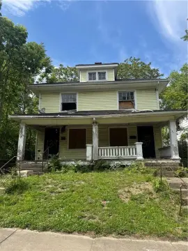Duplex With Detached Garage