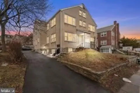 Triplex with Two 2-Bedroom Units