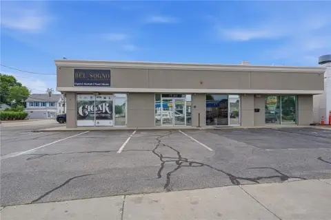 Triple Net Bar & Grill Opportunity