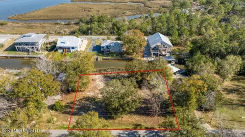 Waterfront Lots in Ocean Springs