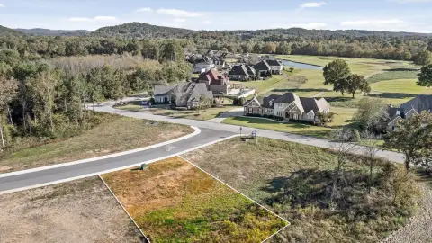 Residential Lots in Golf Community