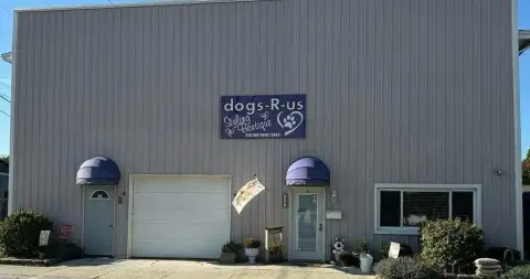 Versatile Commercial Property in Saint Marys