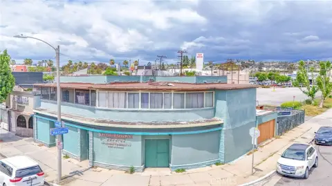 Mixed-Use Property Near Atlantic